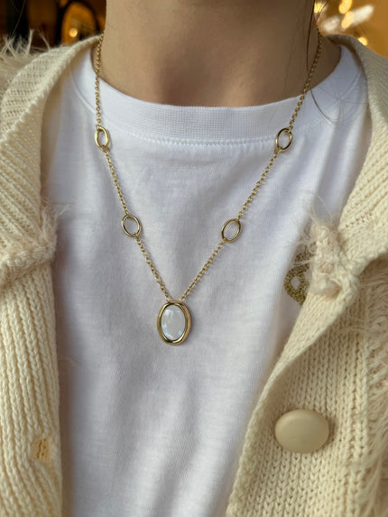 Oval Sedefli Çelik Kolye