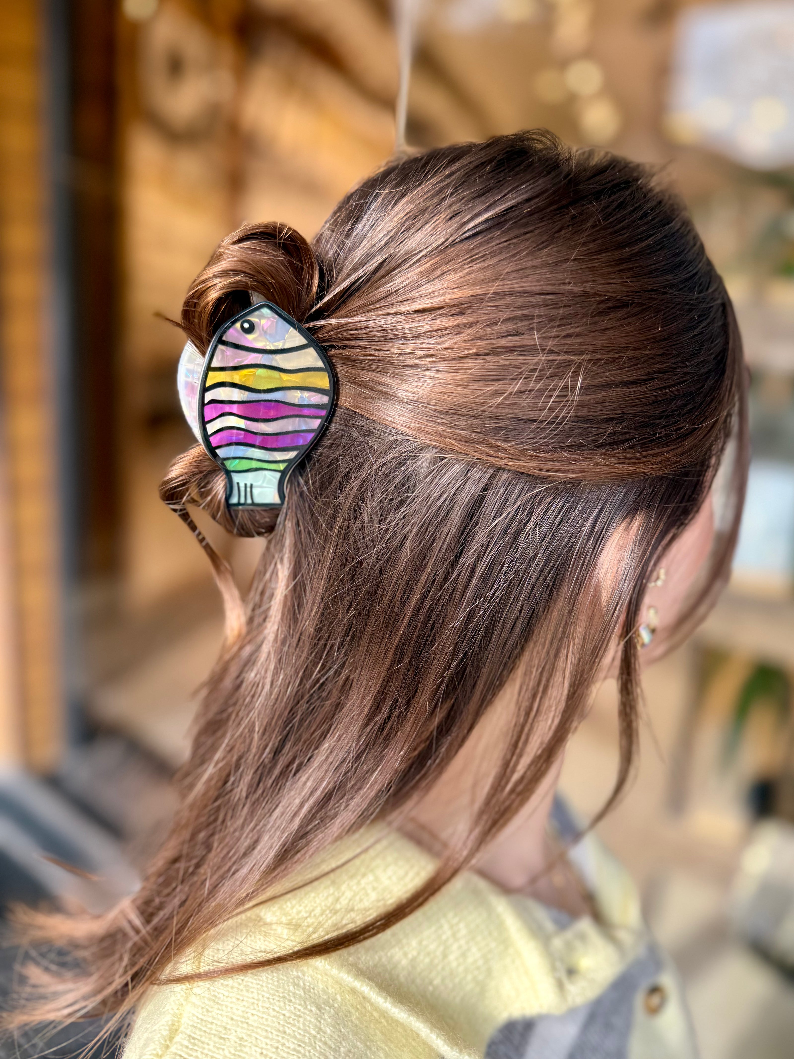 Sedefli Balık Model Asetat Sağlam Mandal Toka Çizgili