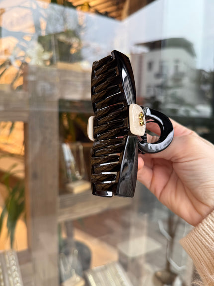 Agatha Model Orta Boy Asetat Mandal Toka Siyah