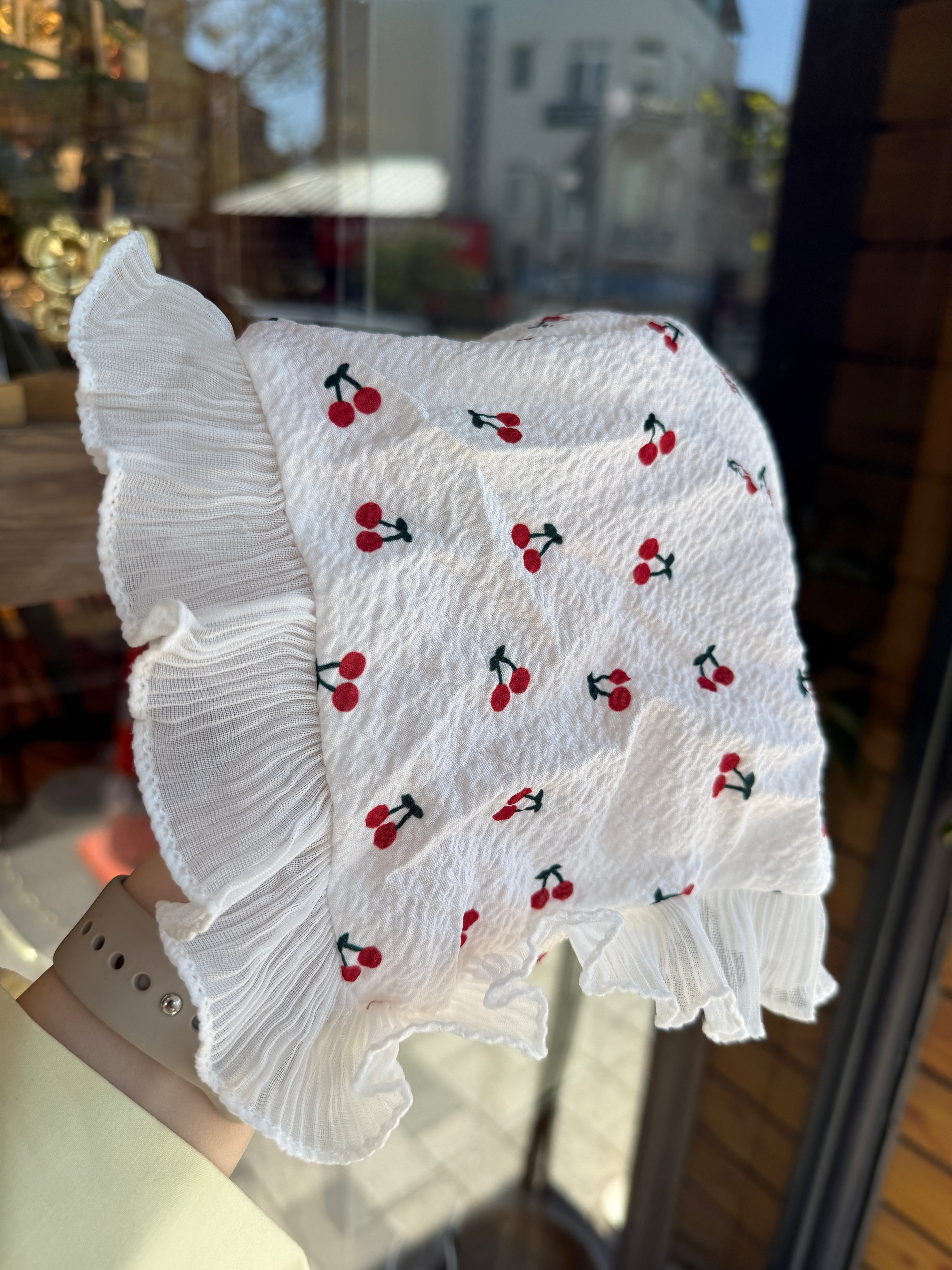 Kiraz Desenli Yarım Bandana Taç Toka