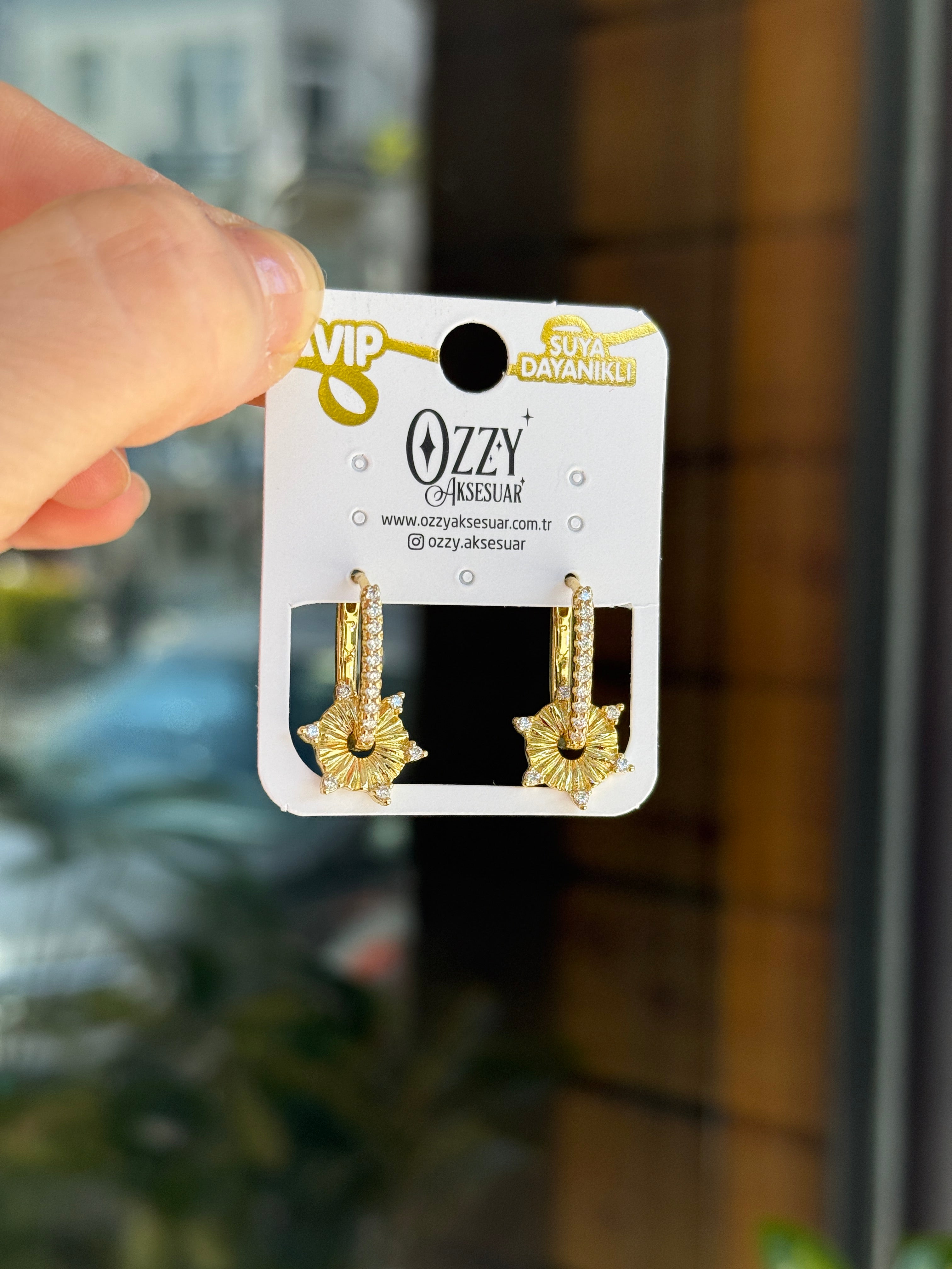 VIP Taş İşlemeli Yıldız Model Göçmen Halka Küpe