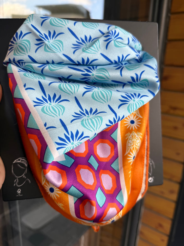 Büyük Boy Kare Fular Toka Petek Desenli 70 x70 cm