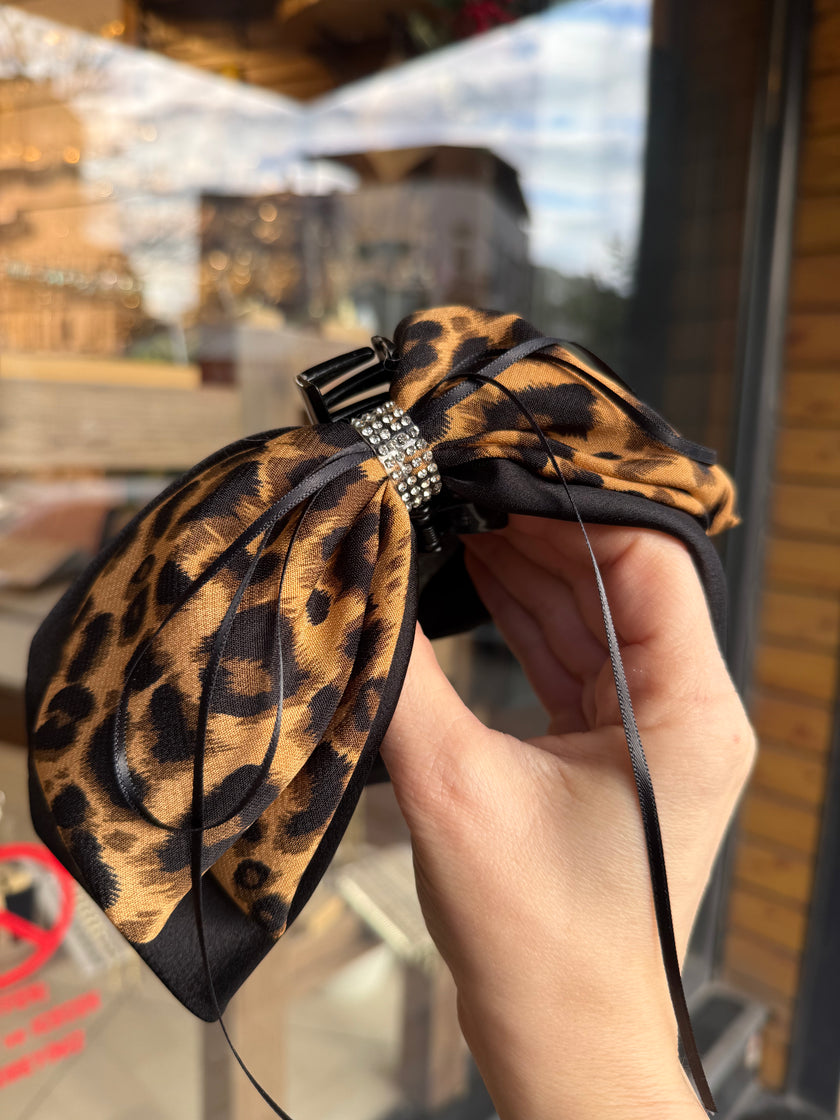 Taşlı Kemer Detay Leopar Desen Küçük Mandal Toka